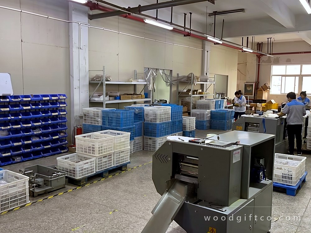 Packing and despatch area