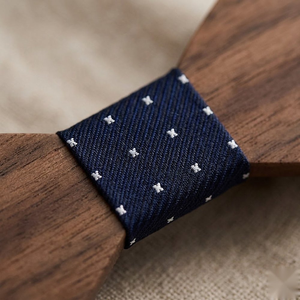 MAY23_BW_STYLE03_DARK_WALNUT_NAVY_DOT MAY23_BW_STYLE03_DARK_WALNUT_NAVY_DOT  Dark Wood Bow Tie with Navy Dot Center — view 9