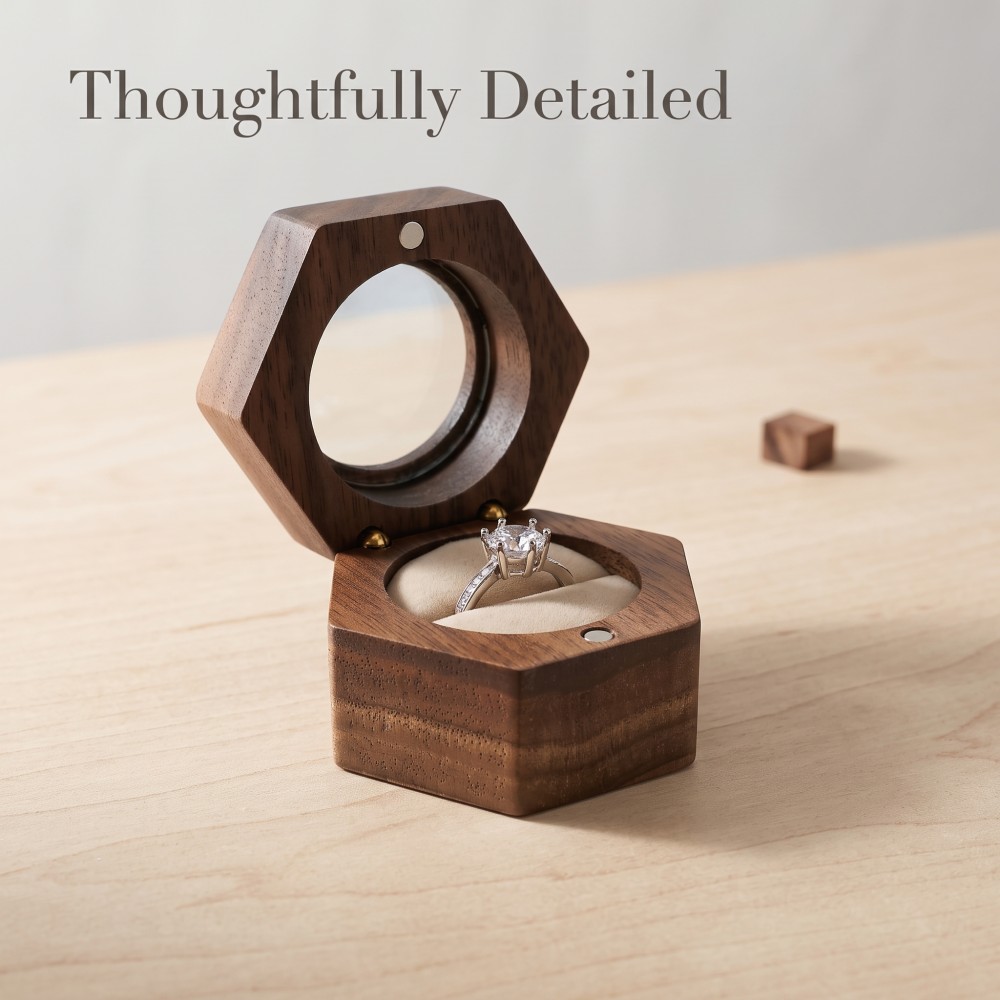 RB514 RB514  Hexagon Ring Box, Round Window Lid — view 3