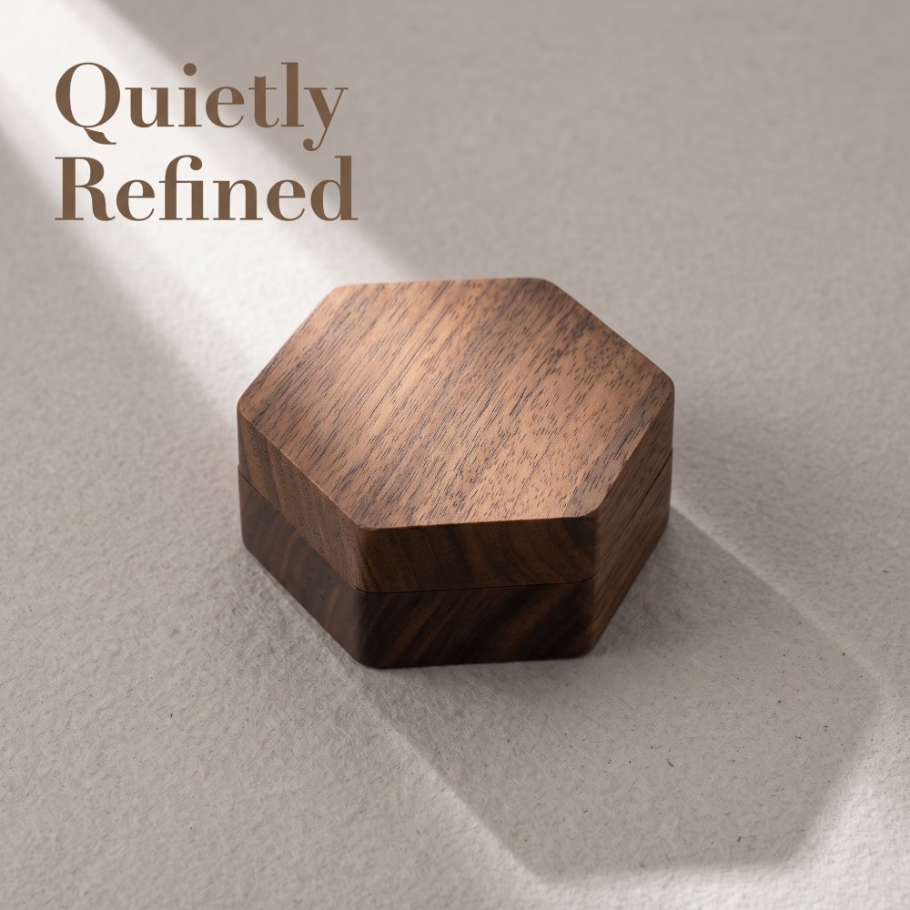 RB527 RB527  Hexagon Ring Box, Lift-Off Lid — view 4