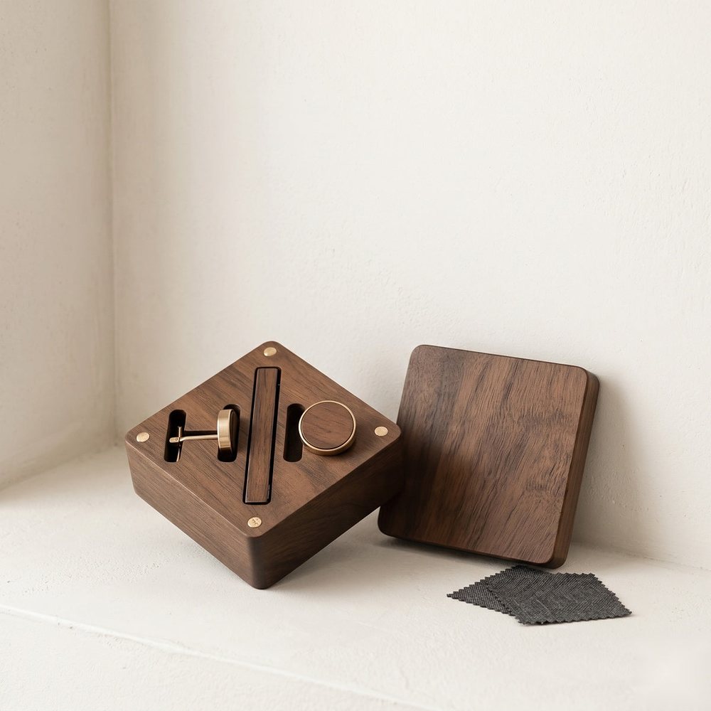 WGC-307  Cufflink and Tie Clip Box, Walnut